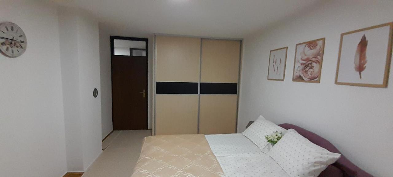 סראייבו Cozy And Sunny Apartment Near The Airport מראה חיצוני תמונה